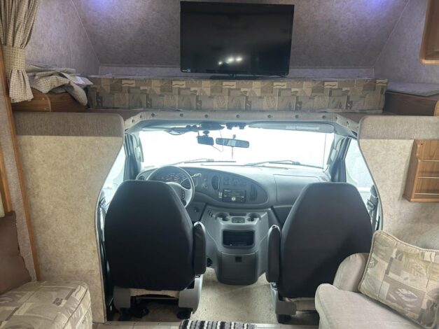 2005 Triple E Regency - Image 13