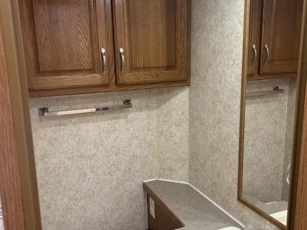 2005 Triple E Regency - Image 16