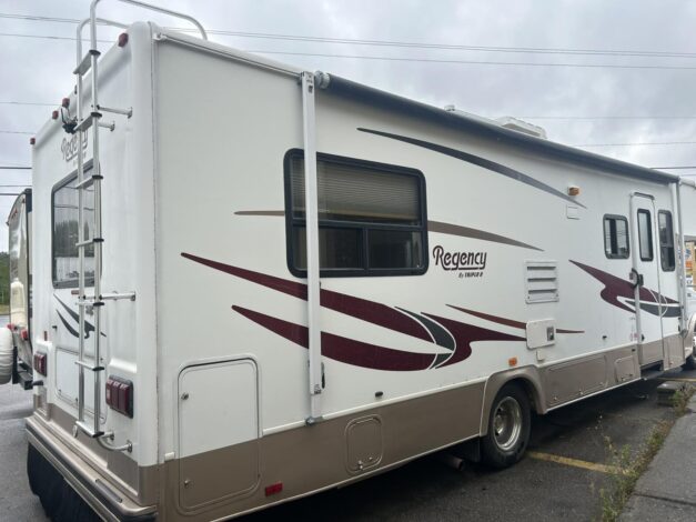 2005 Triple E Regency - Image 4