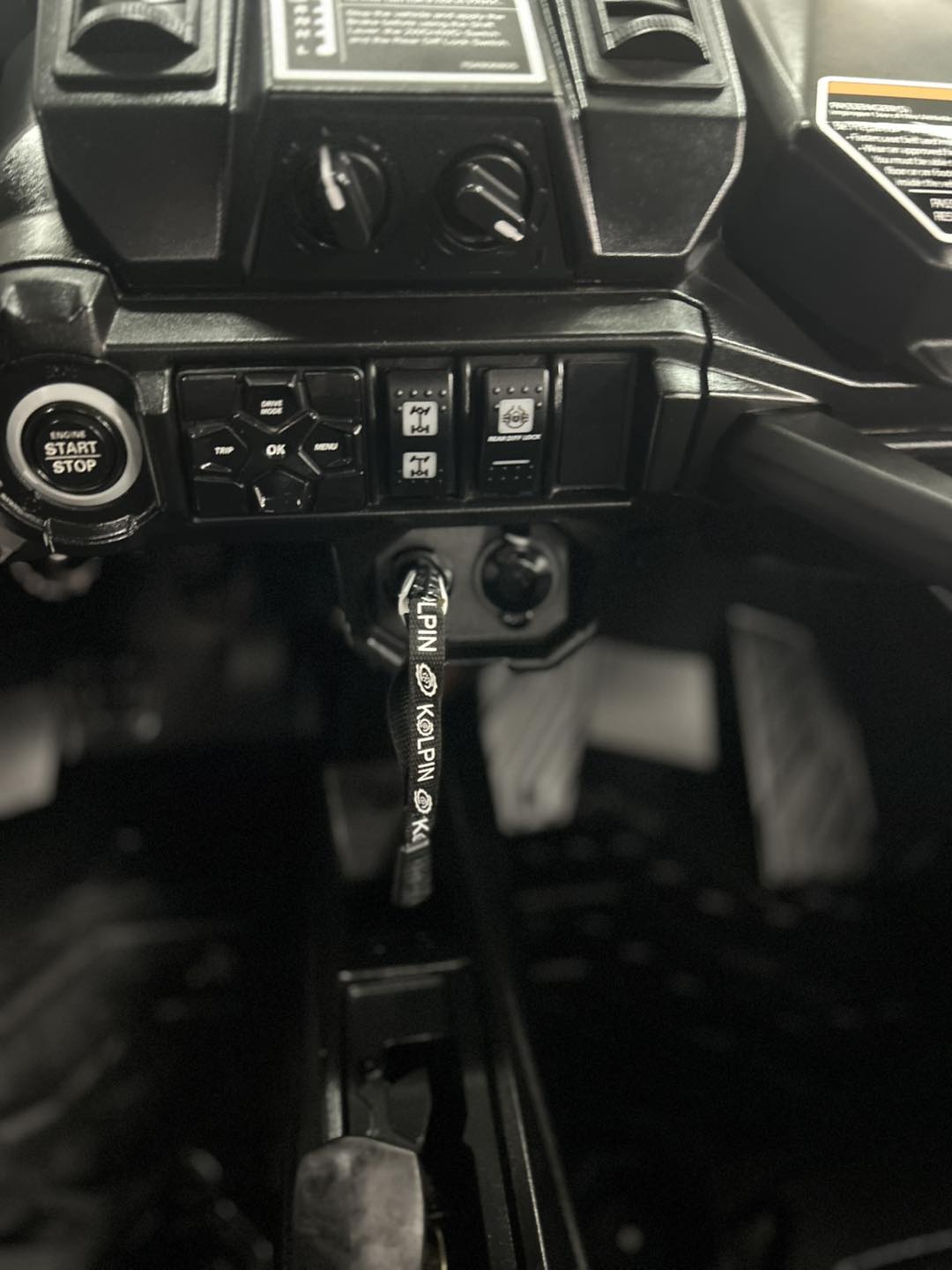 2023 Can-Am Commander 700 - Image 5