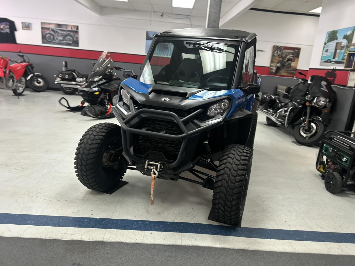2023 Can-Am Commander 700 - Image 17