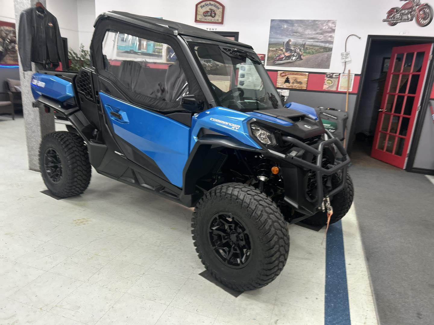 2023 Can-Am Commander 700 - Image 15