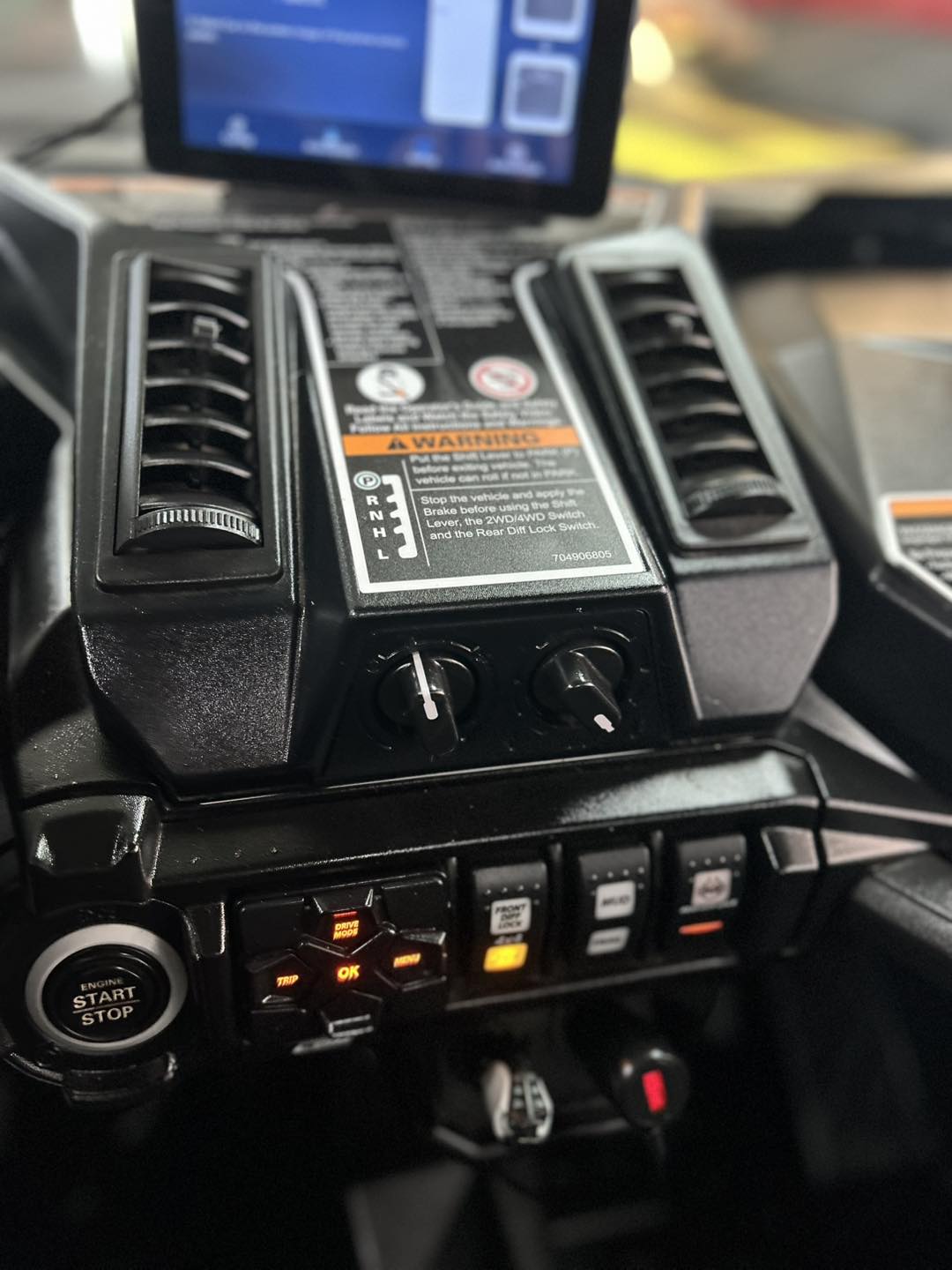 2023 Can-Am Commander XMR, 1000R - Image 18