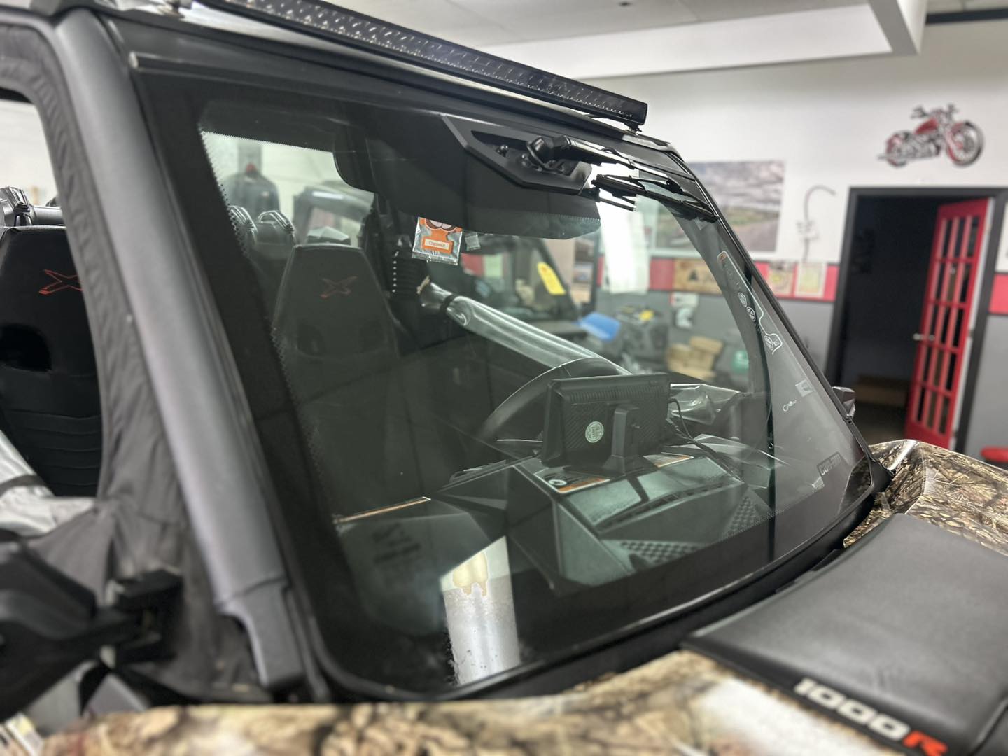 2023 Can-Am Commander XMR, 1000R - Image 6