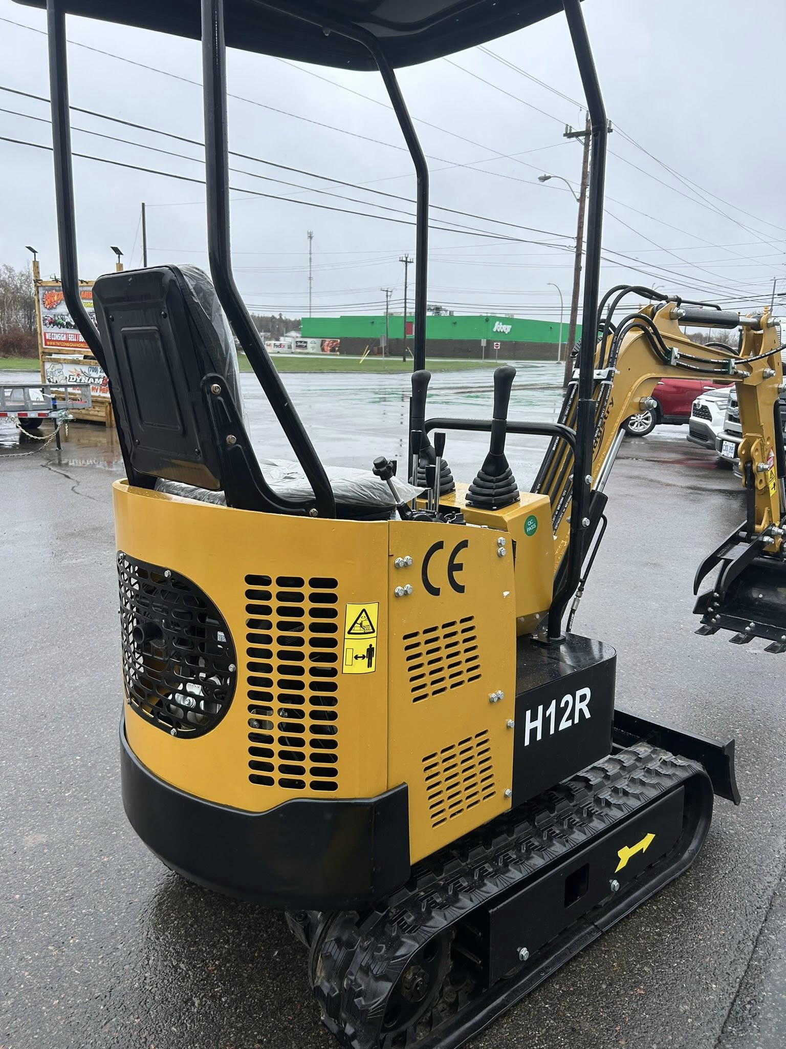 H12R AGT Mini Excavator - Image 2