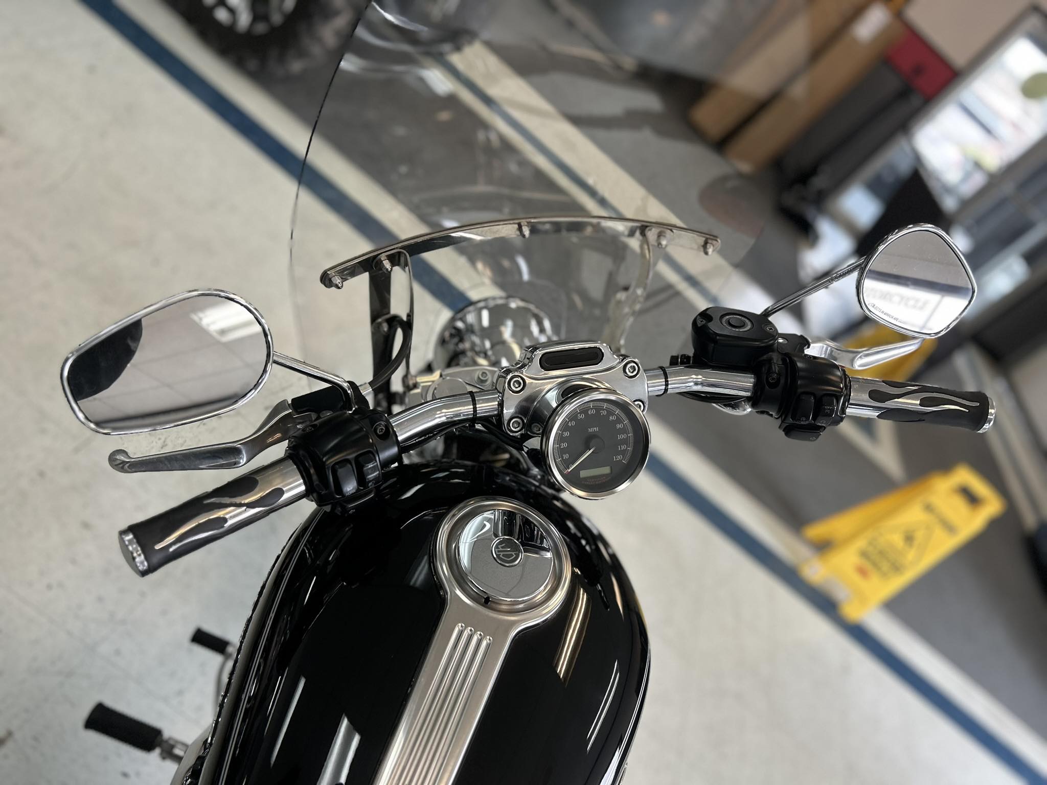 2005 1200 Harley Davidson Sportster - Image 4