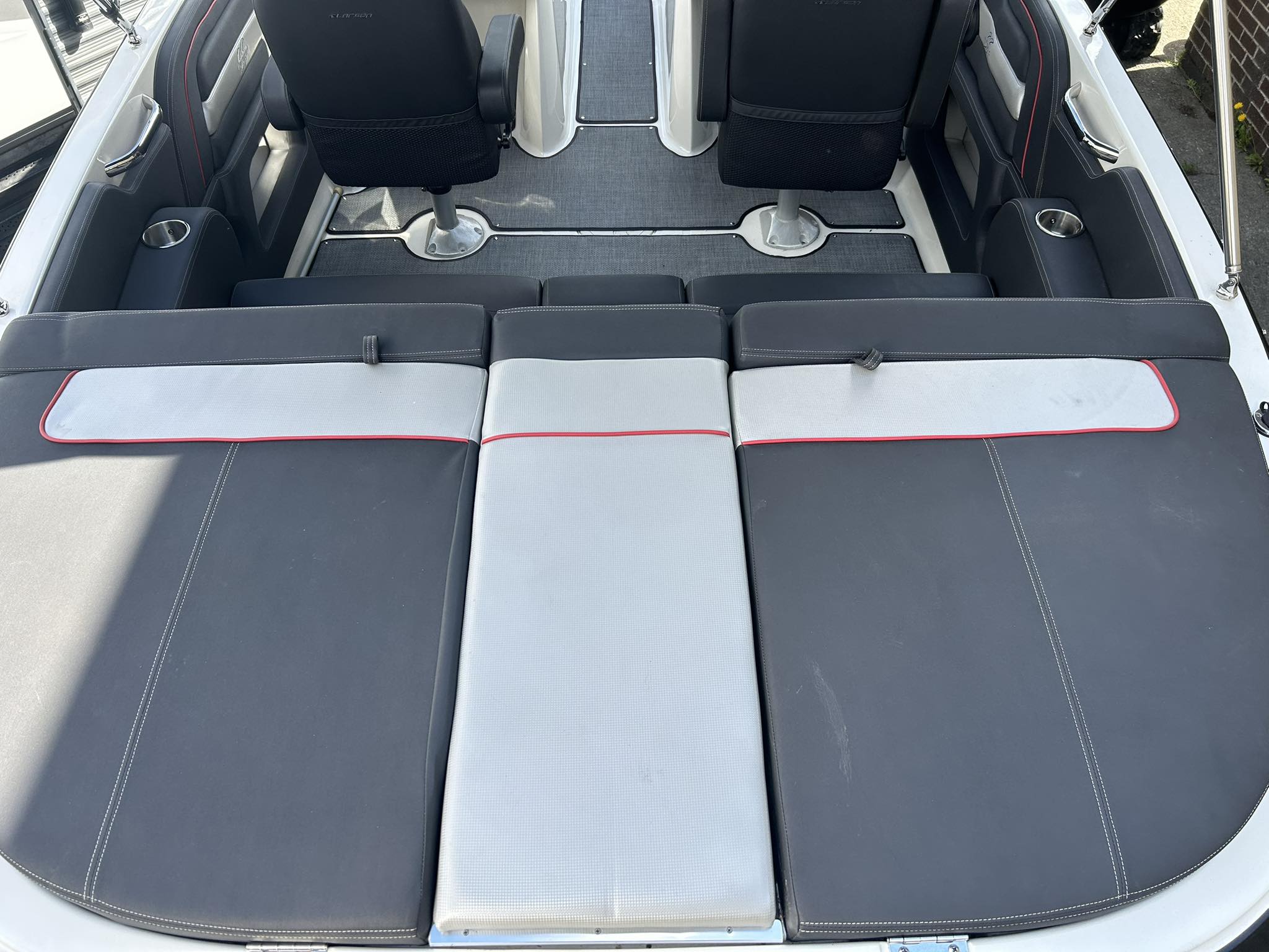 2014 Larson super sport 23 BOWRIDER - Image 18