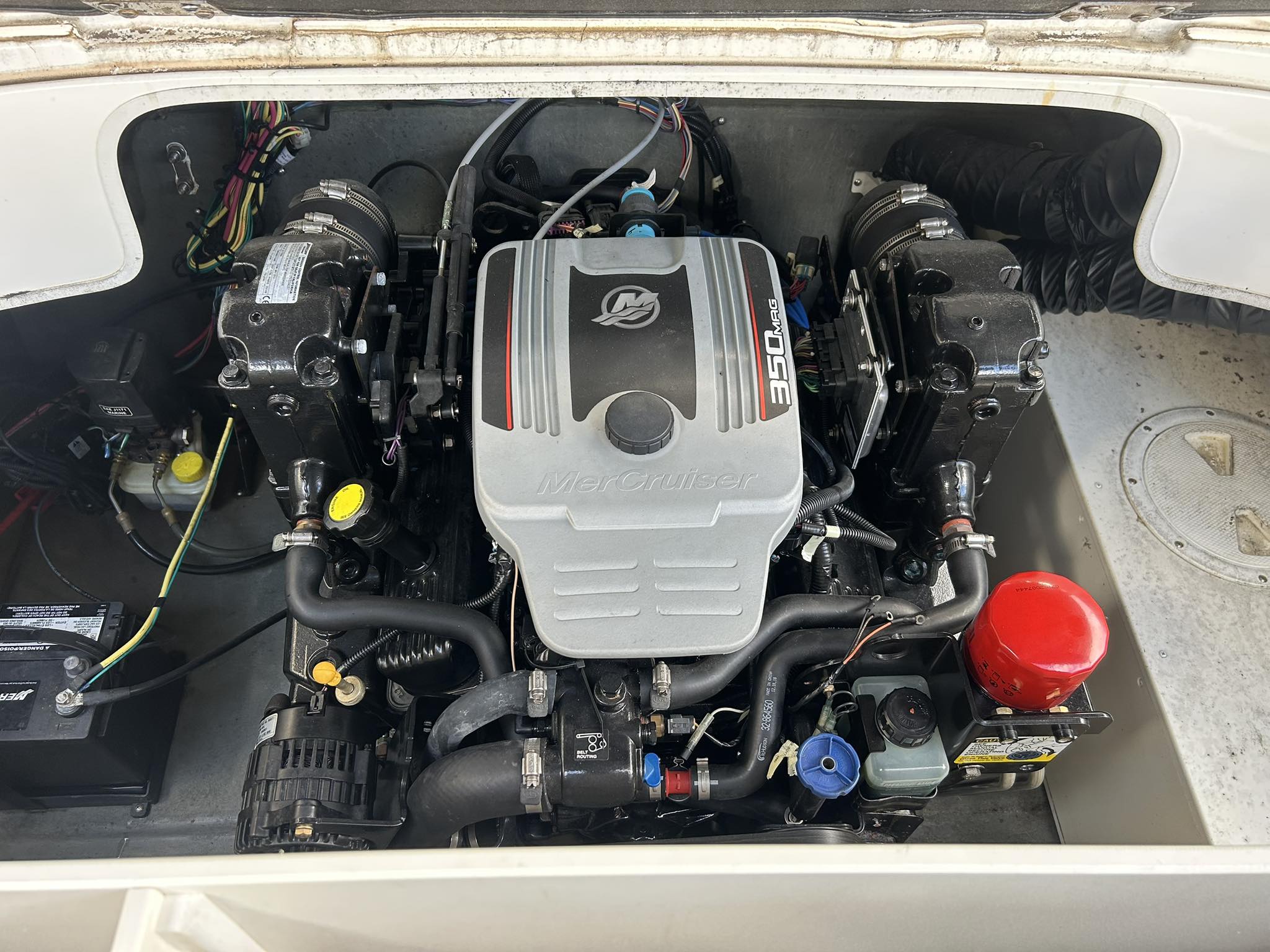 2014 Larson super sport 23 BOWRIDER - Image 3
