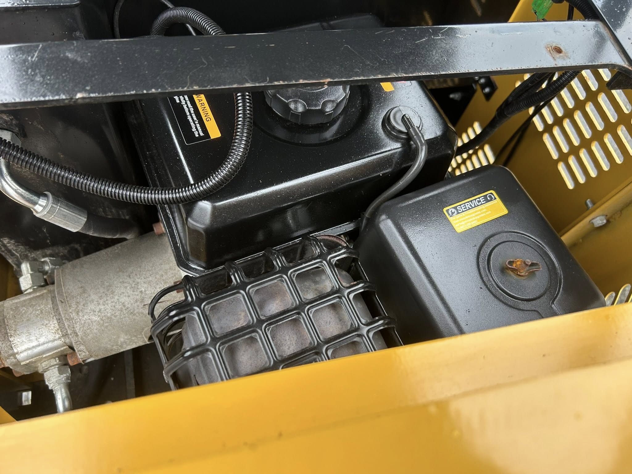 H12R AGT Mini Excavator - Image 5