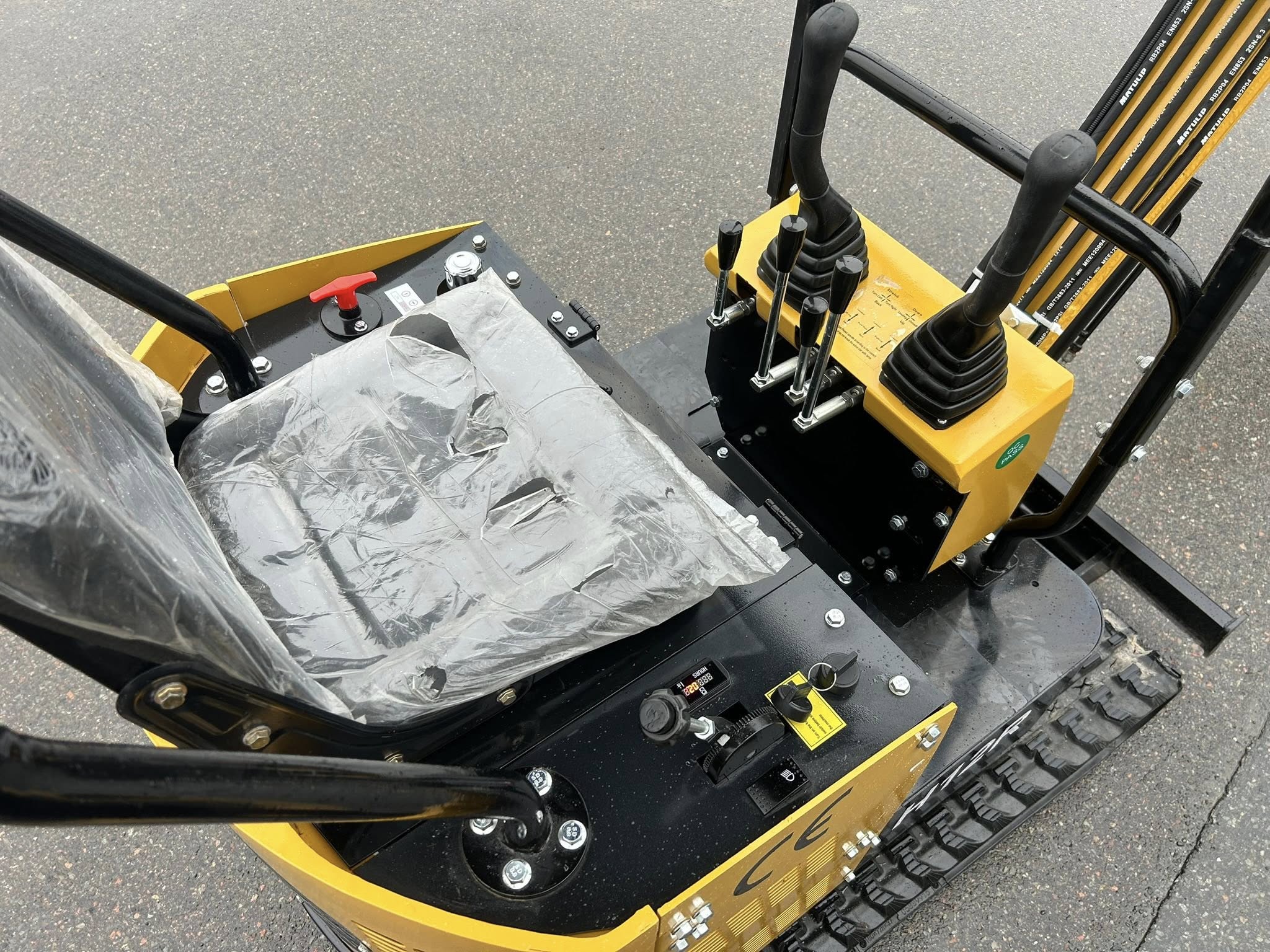 H12R AGT Mini Excavator - Image 6