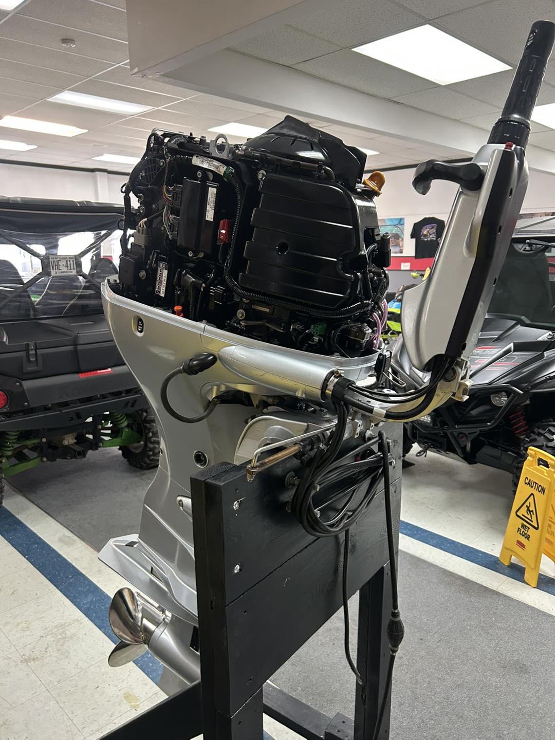 100 hp Honda VTEC engine ((WITH TILLER)) - Image 4