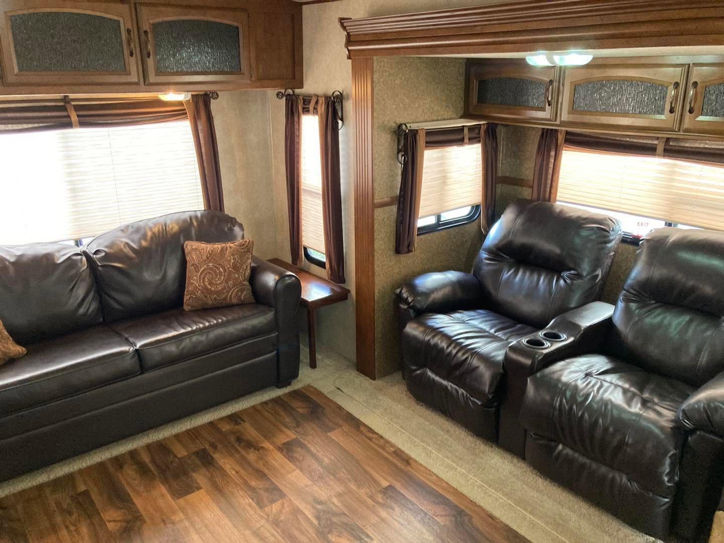 2014 Salem Hemisphere 272RLIS - Image 17