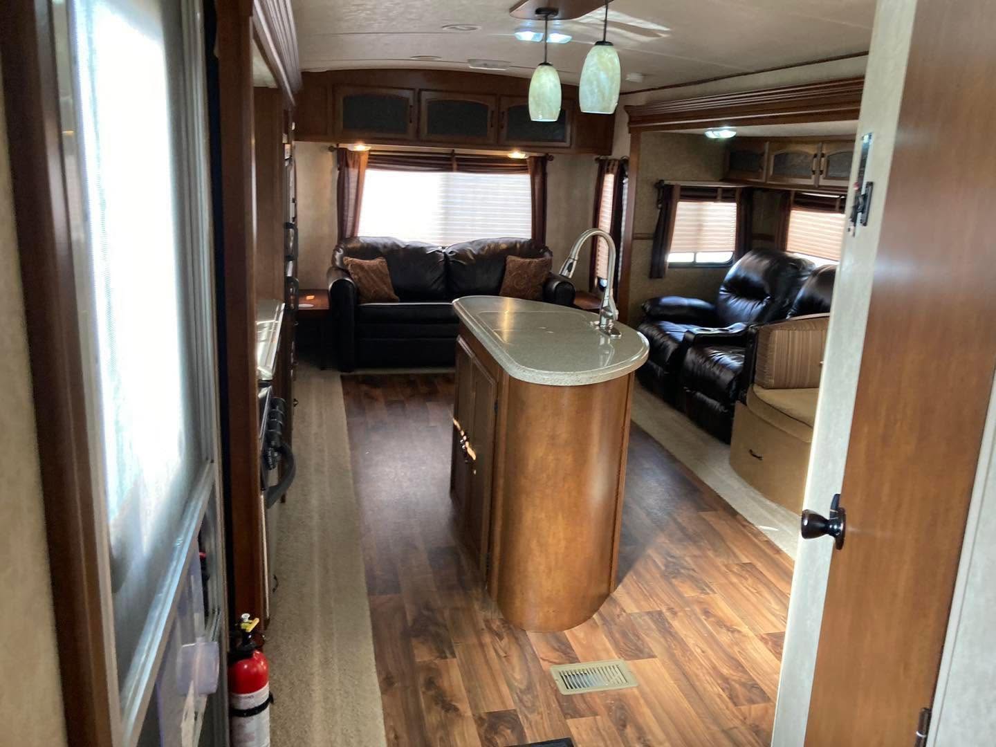 2014 Salem Hemisphere 272RLIS - Image 6