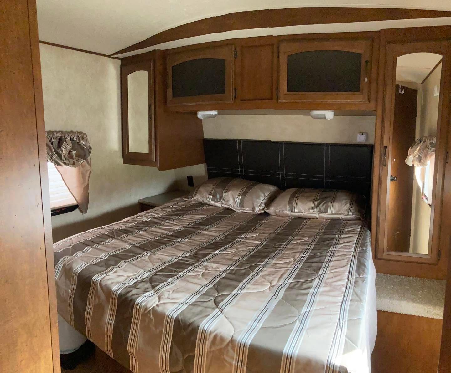 2014 Salem Hemisphere 272RLIS - Image 8