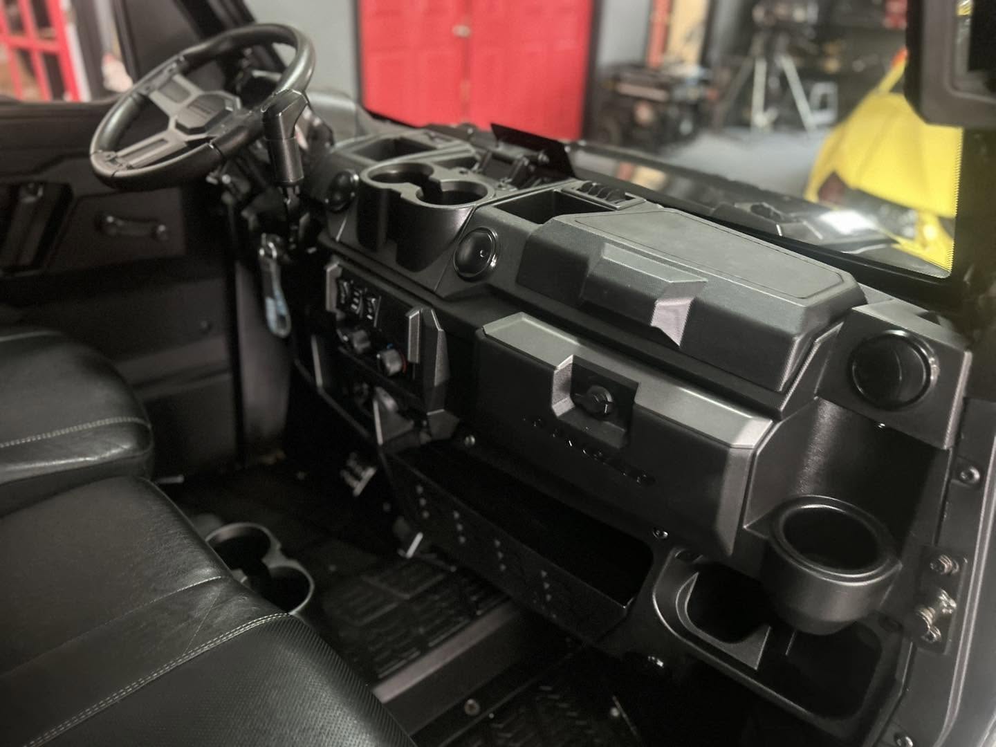 2023 Polaris Ranger XP 1000 double overhead cam - Image 9
