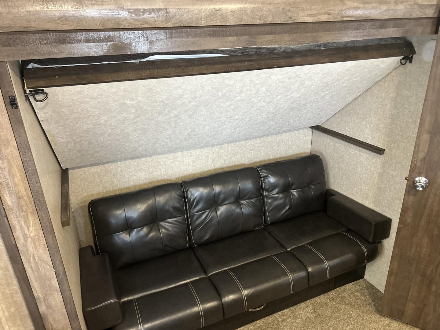 2018 Forest River Vibe VBT313BHS Bunkhouse - Image 14