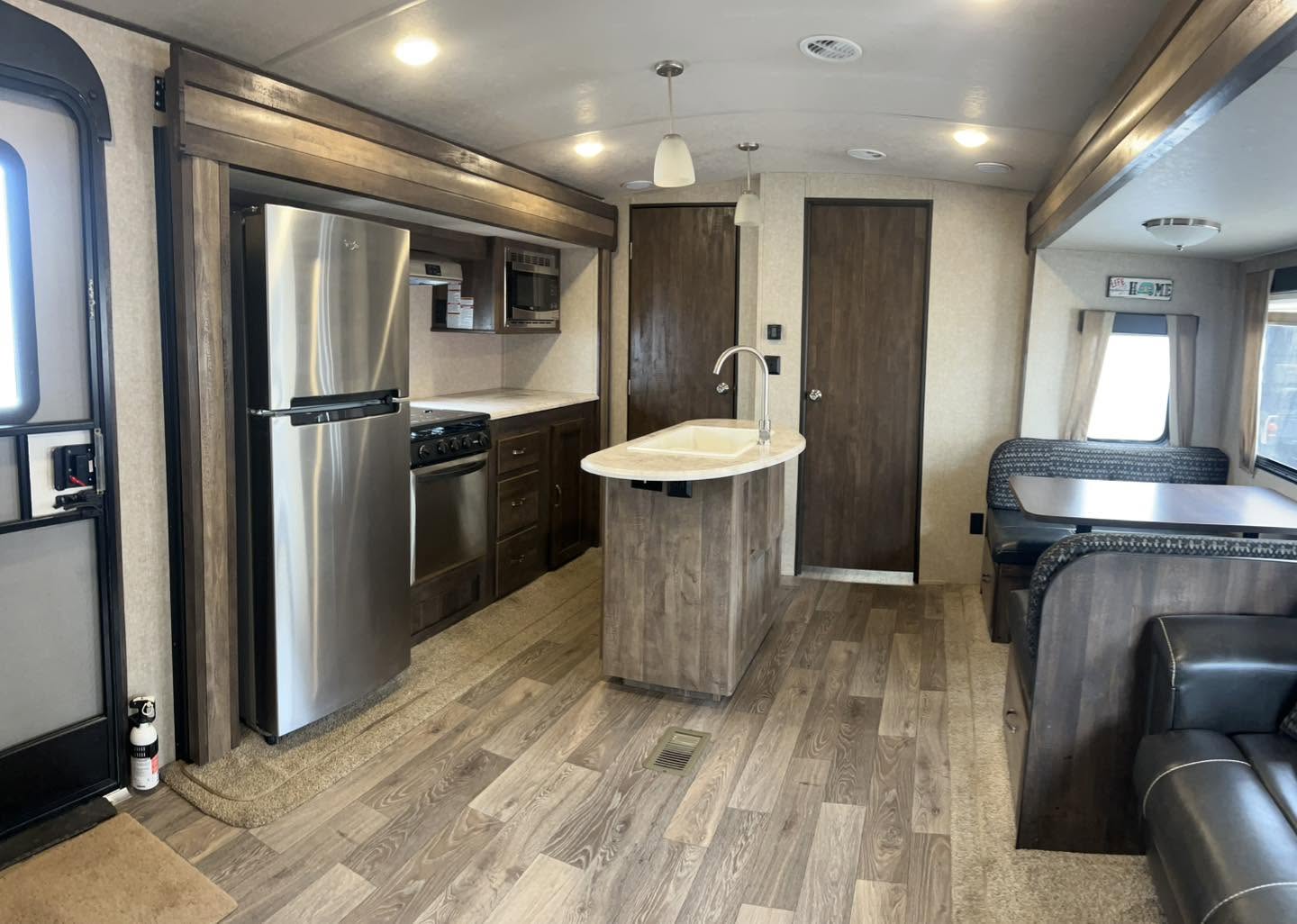 2018 Forest River Vibe VBT313BHS Bunkhouse - Image 25
