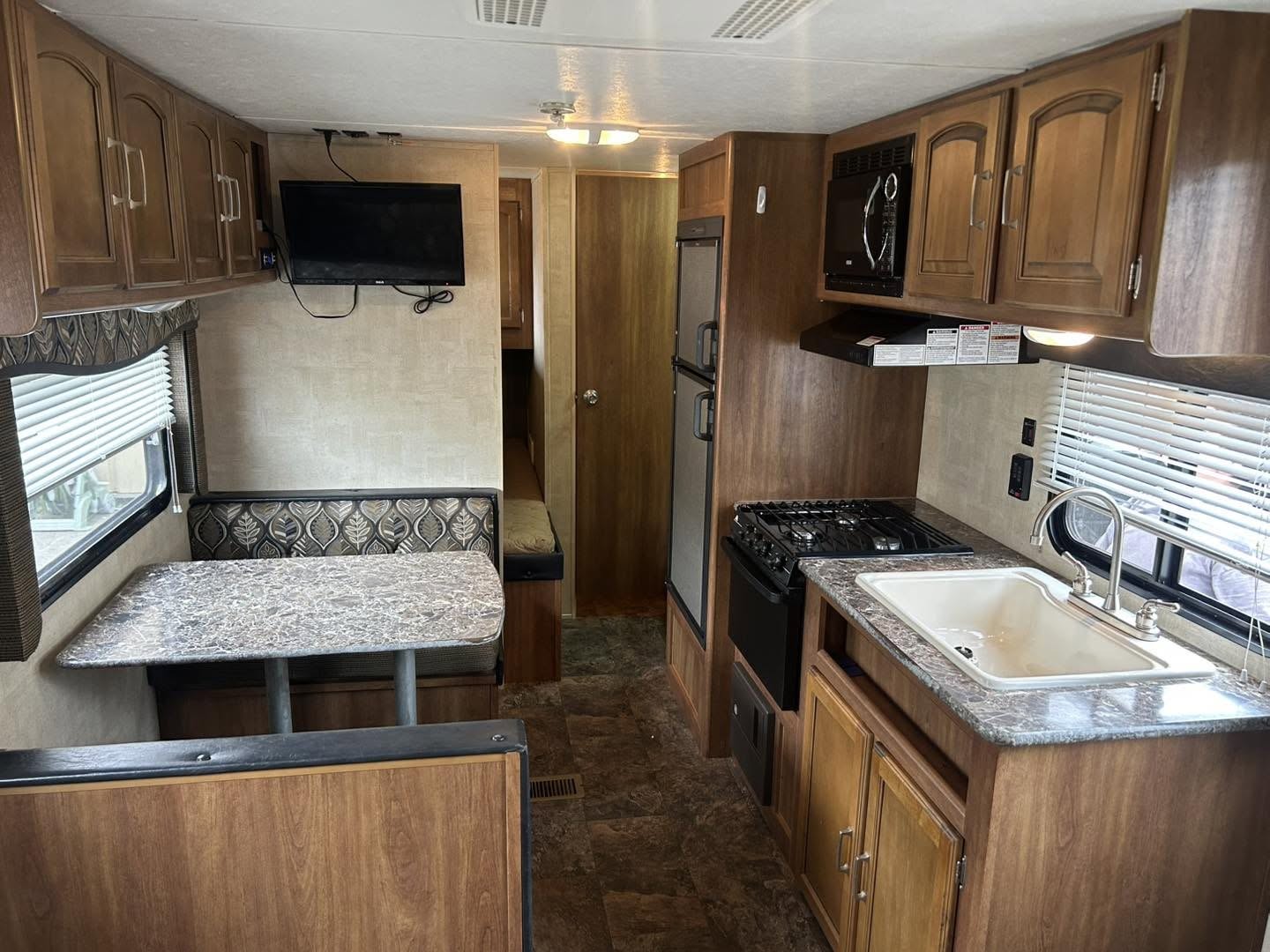 2015 Keystone Summerland 2600 - Image 12