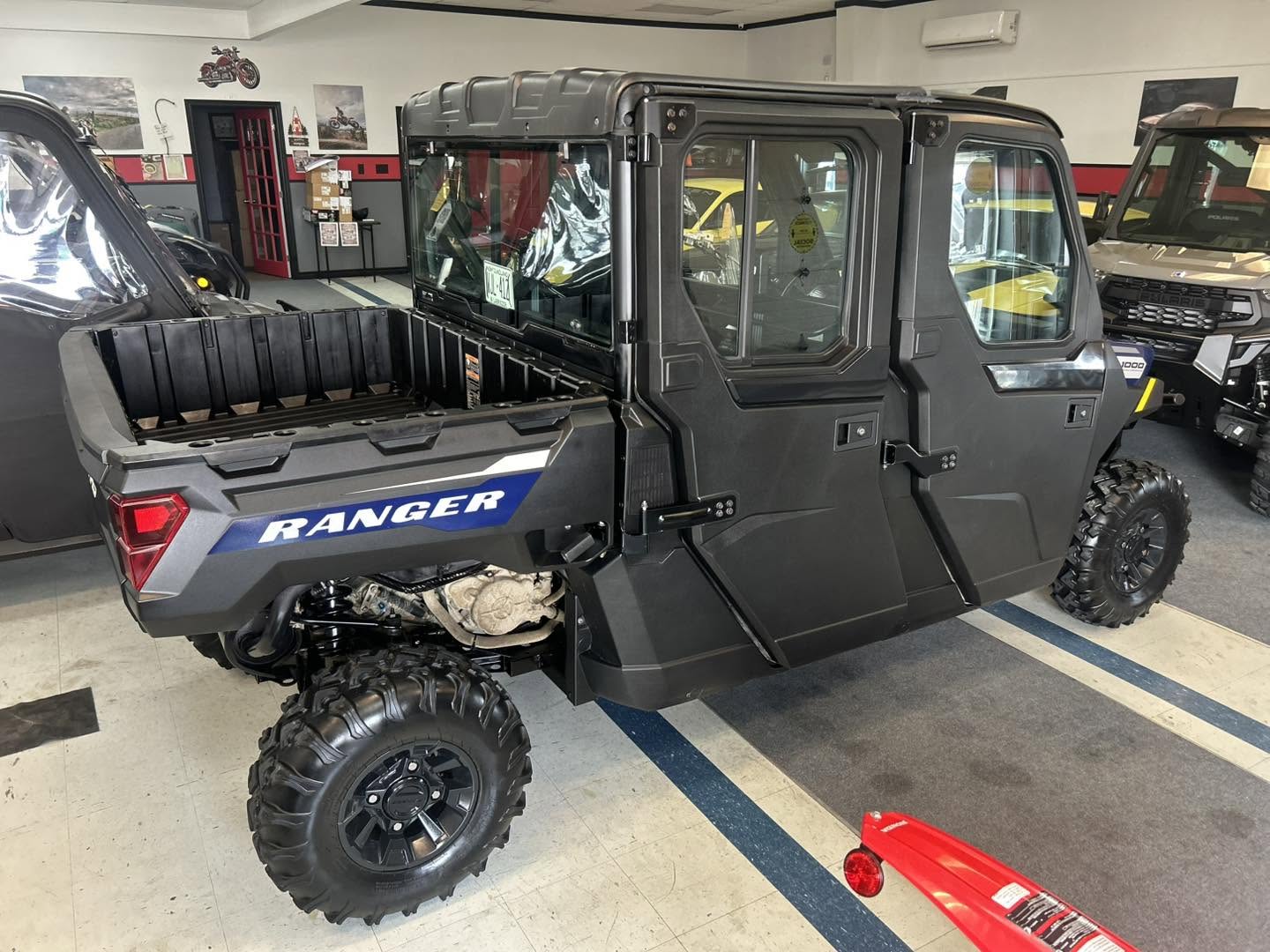 2023 Polaris Ranger 1000 Crew - Image 11