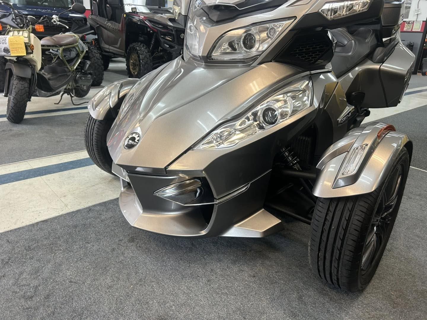 2013 Can-Am Spyder RT - Image 6