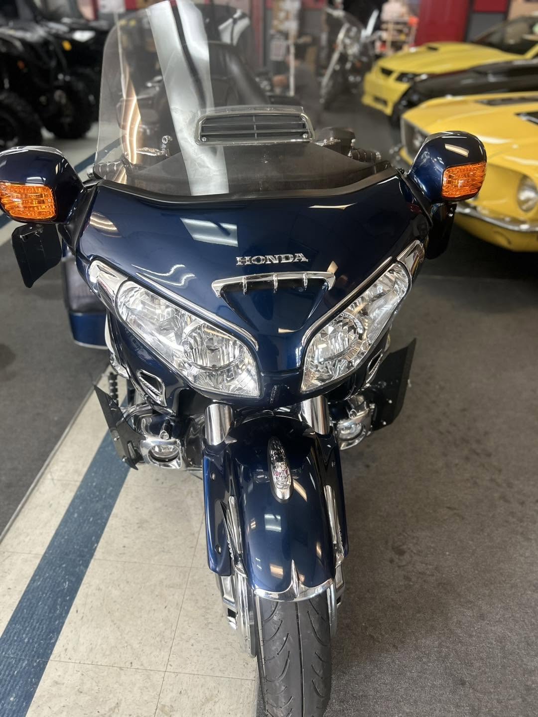 2007 1800 Gold Wing trike - Image 10