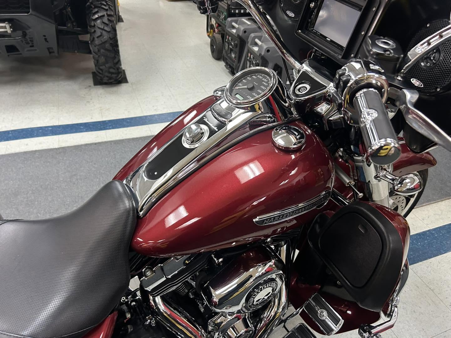 2015 HARLEY-DAVIDSON FREEWHEELER FLRT - Image 10