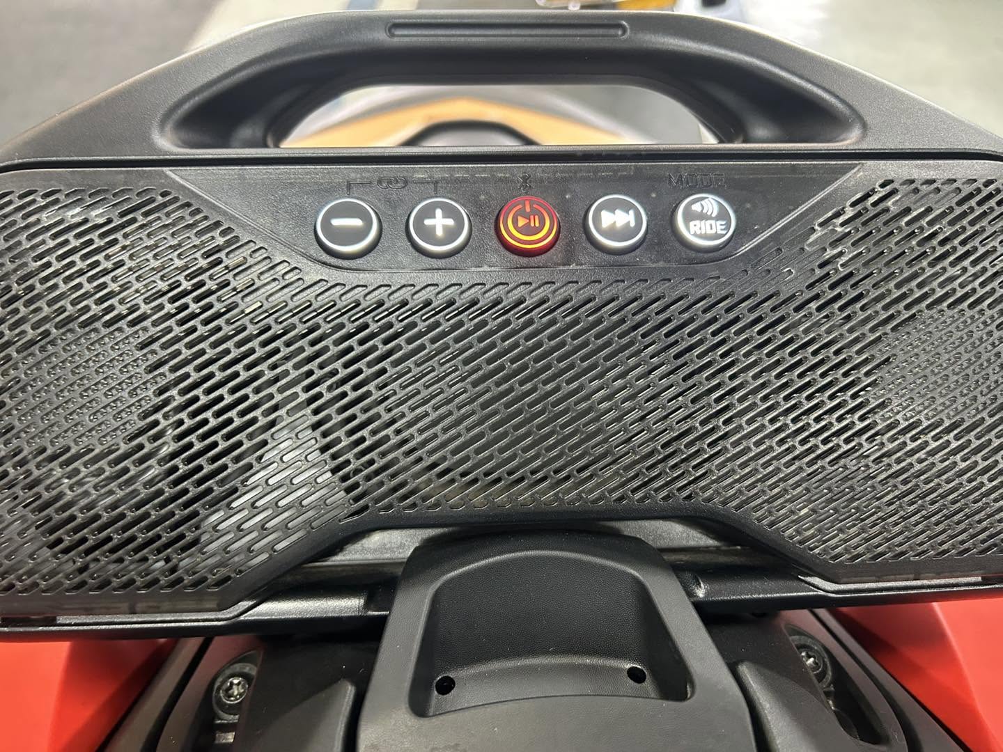 2025 Sea-Doo spark 900 (90Hp) PWC with a 2025 Karavan trailer - Image 2