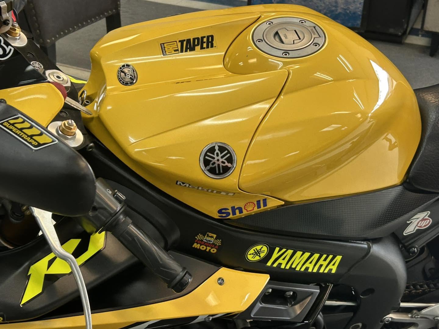 50th anniversary 2006 YAMAHA YZR-MI - Image 3