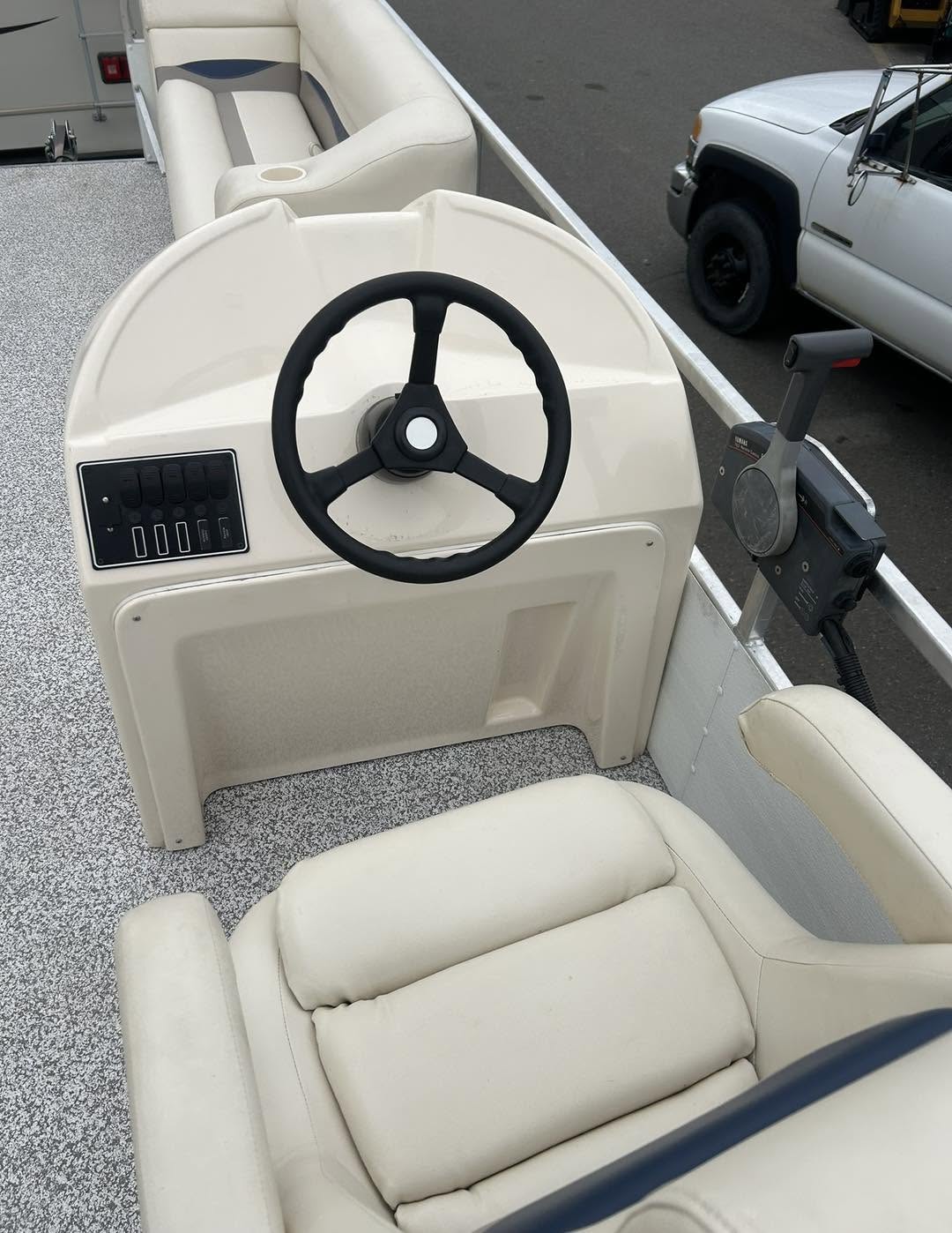 2027 PONDZOOM Pontoon Boat - Image 10