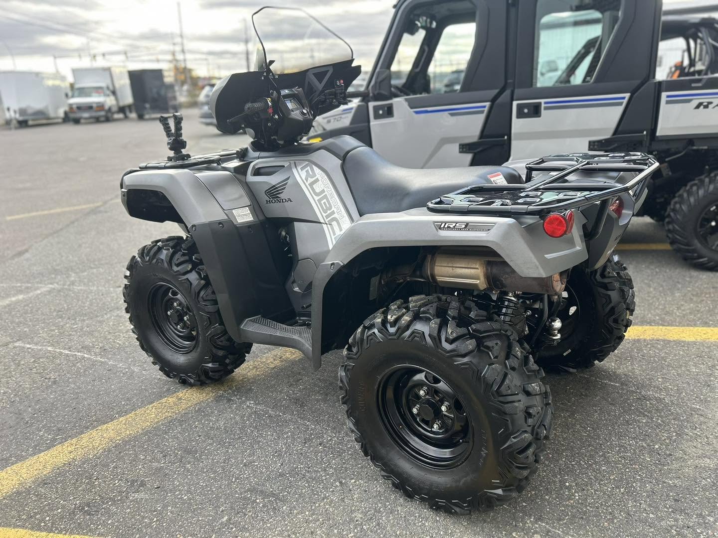 2025 Honda Rubicon 520 - Image 8